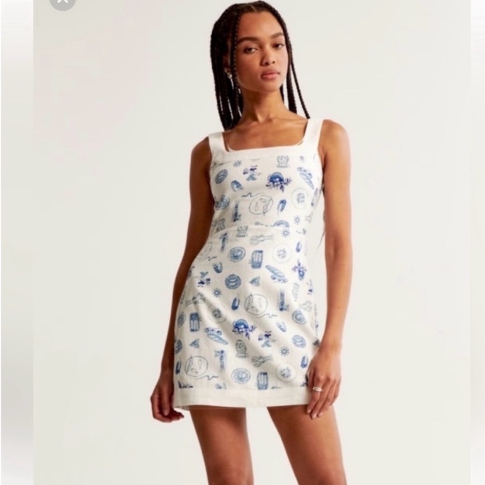 Abercrombie & Fitch White Mini Dress with Blue Motif